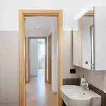 Iris Apartament *