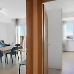 Apartment Iris