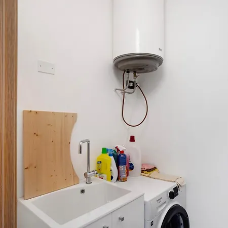 Apartman Iris *